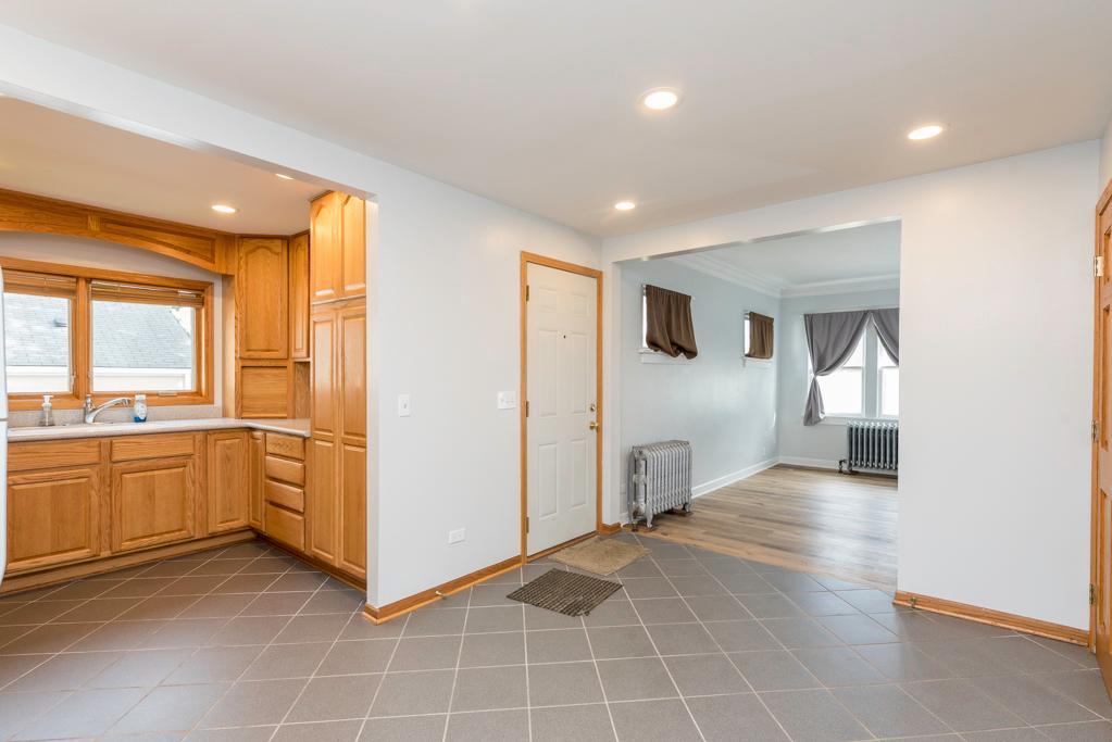 10066 W WADSWORTH Road, Zion, IL 60099