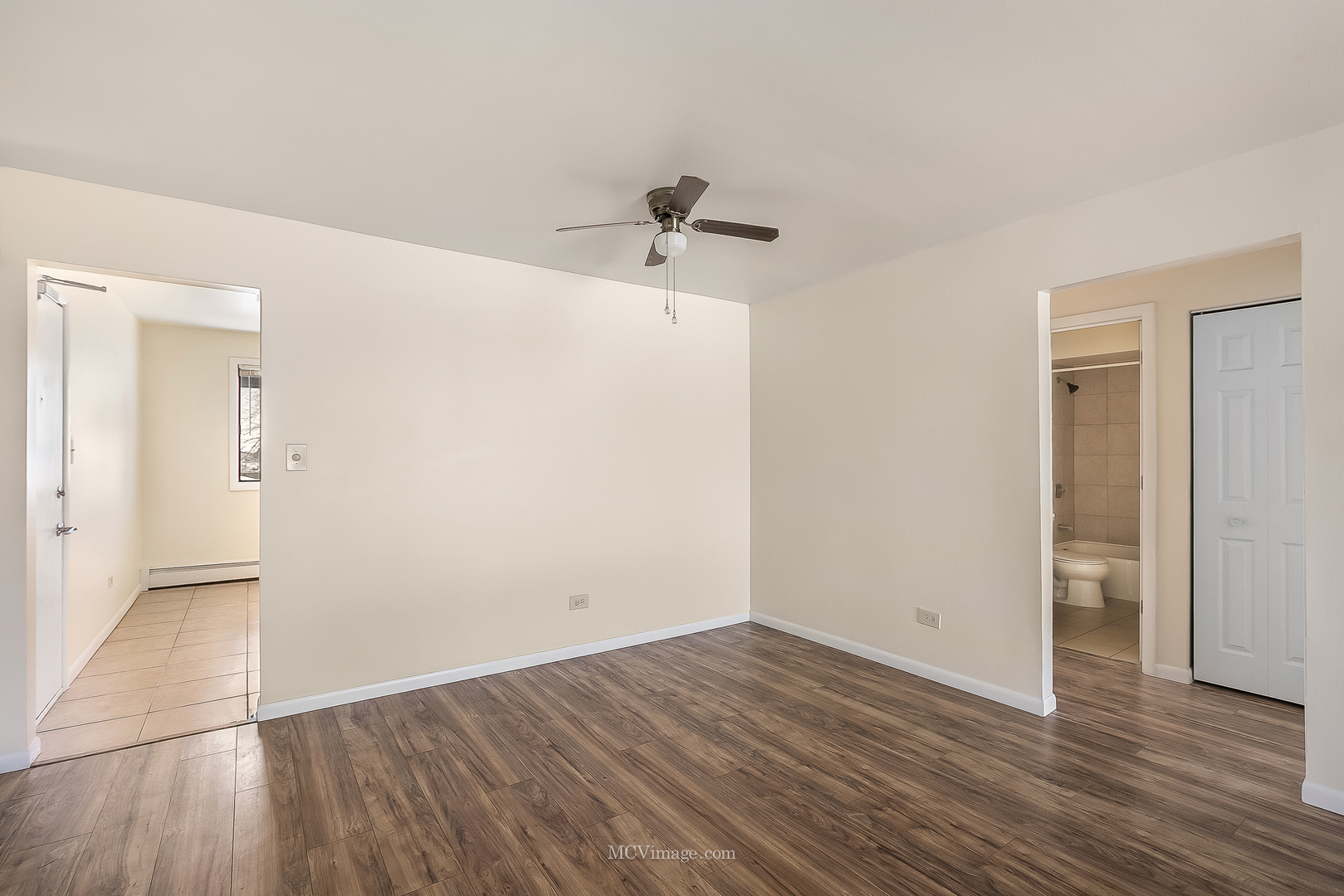 7731 Woodward Avenue #2A, Woodridge, IL 60517