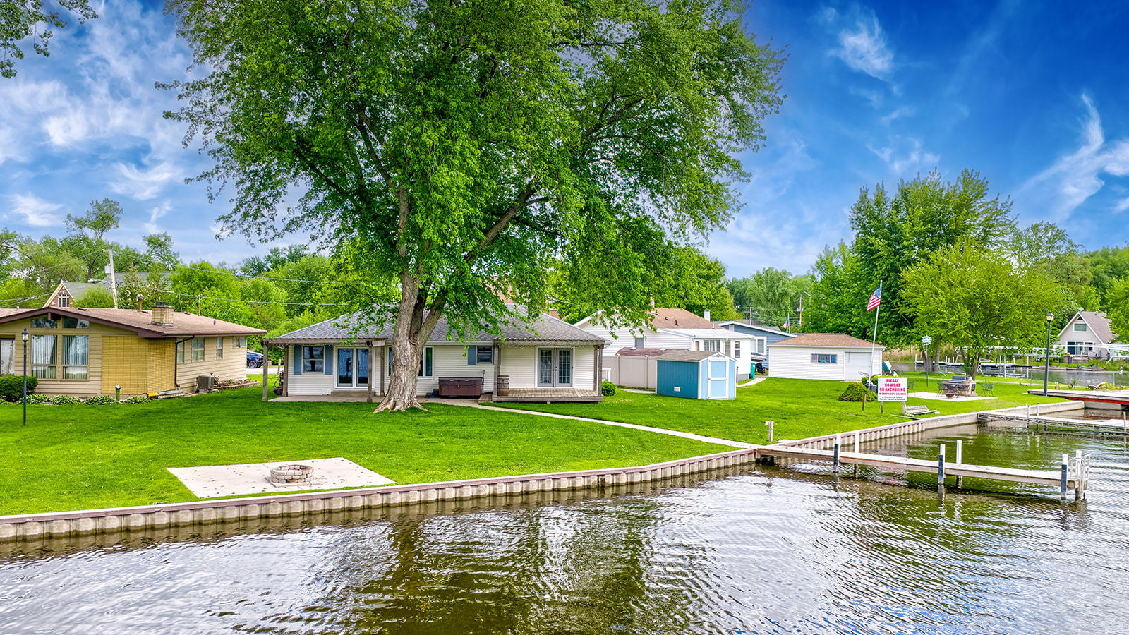 524 Park Avenue, Fox Lake, IL 60020