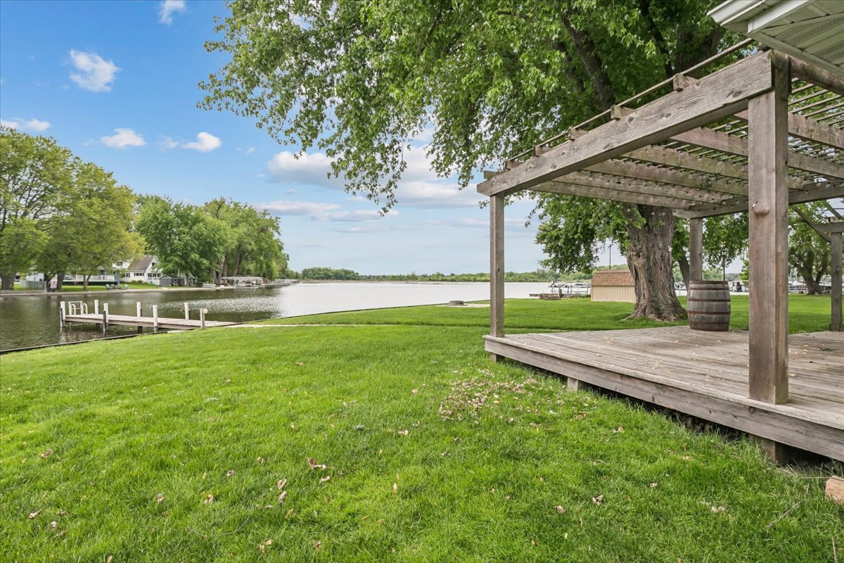 524 Park Avenue, Fox Lake, IL 60020