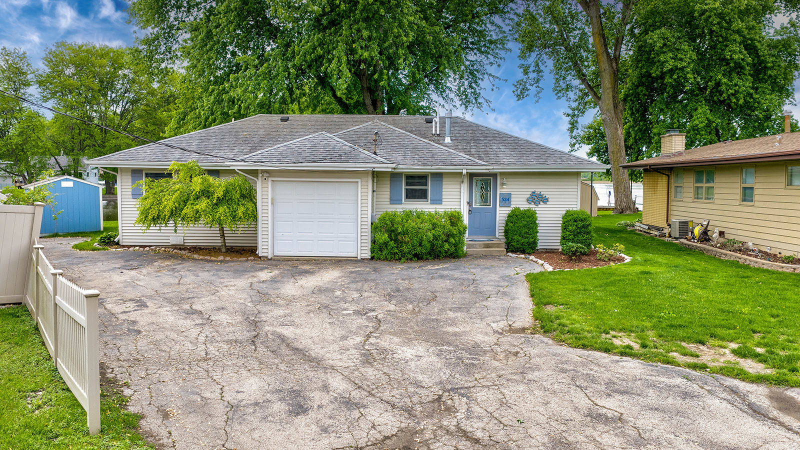 524 Park Avenue, Fox Lake, IL 60020