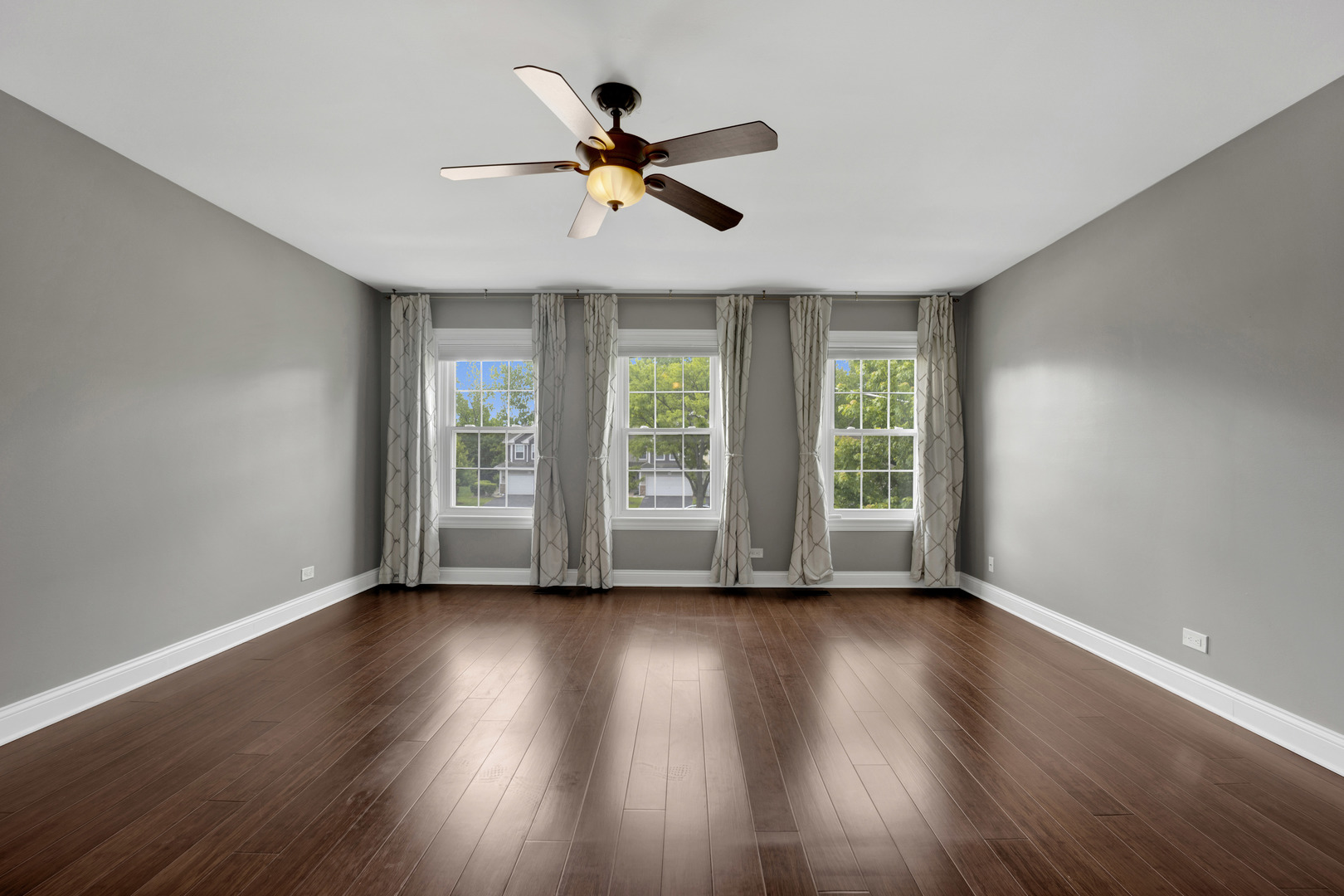 347 W Prairie Circle, Itasca, IL 60143