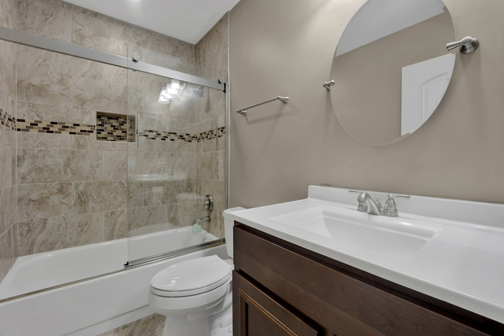 347 W Prairie Circle, Itasca, IL 60143