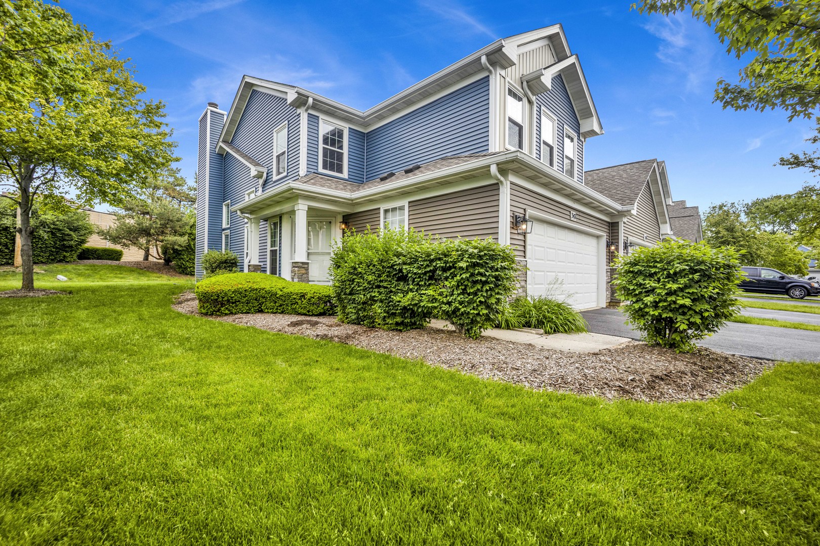 347 W Prairie Circle, Itasca, IL 60143