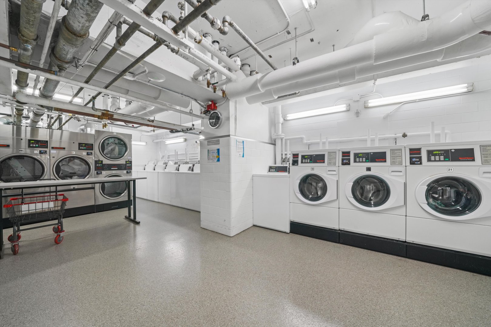 3600 N Lake Shore Drive #1217, Chicago, IL 60613