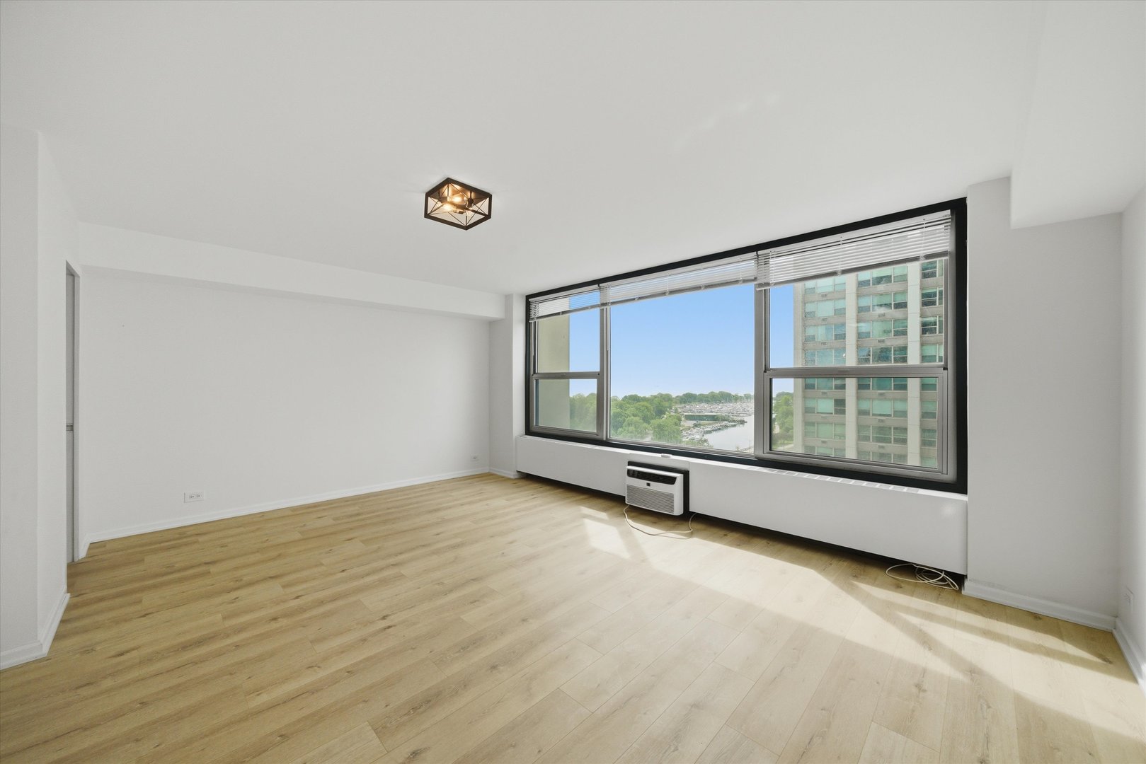3600 N Lake Shore Drive #1217, Chicago, IL 60613