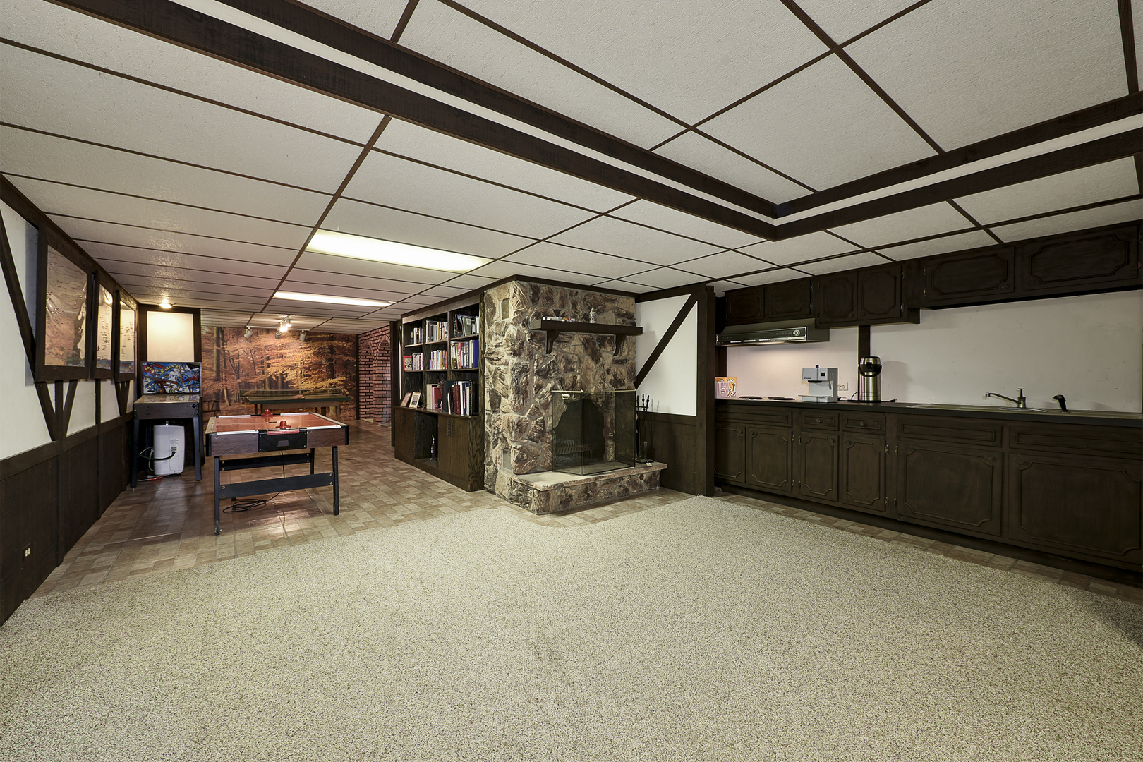 1812 Prestwick Drive, Inverness, IL 60067