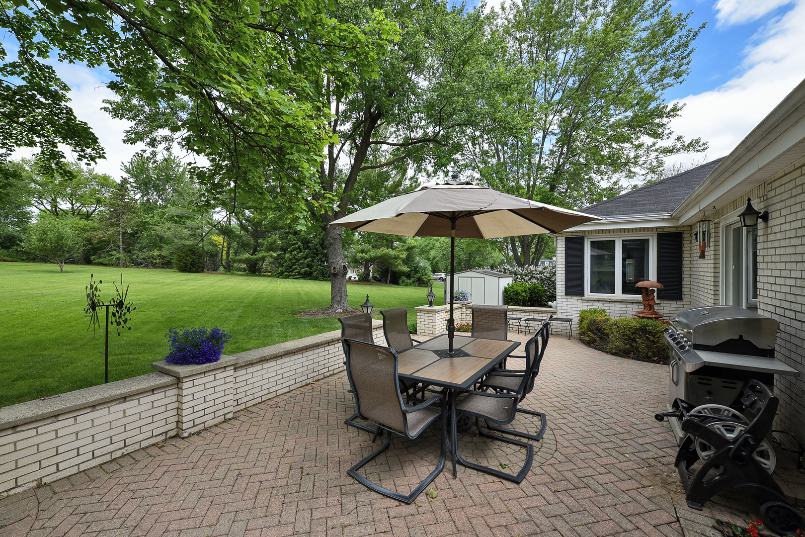 1812 Prestwick Drive, Inverness, IL 60067