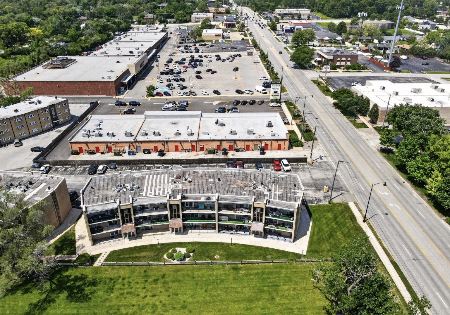 9504 S 86th Avenue #201, Hickory Hills, IL 60457