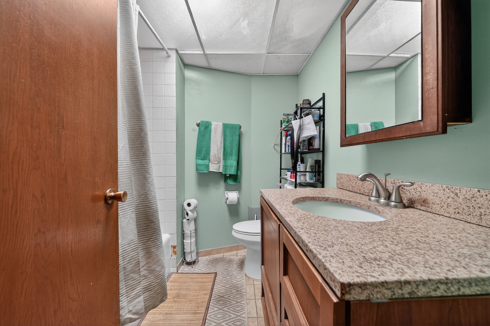 9504 S 86th Avenue #201, Hickory Hills, IL 60457