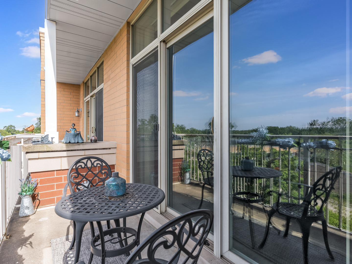500 E Saint Charles Road #502, Lombard, IL 60148