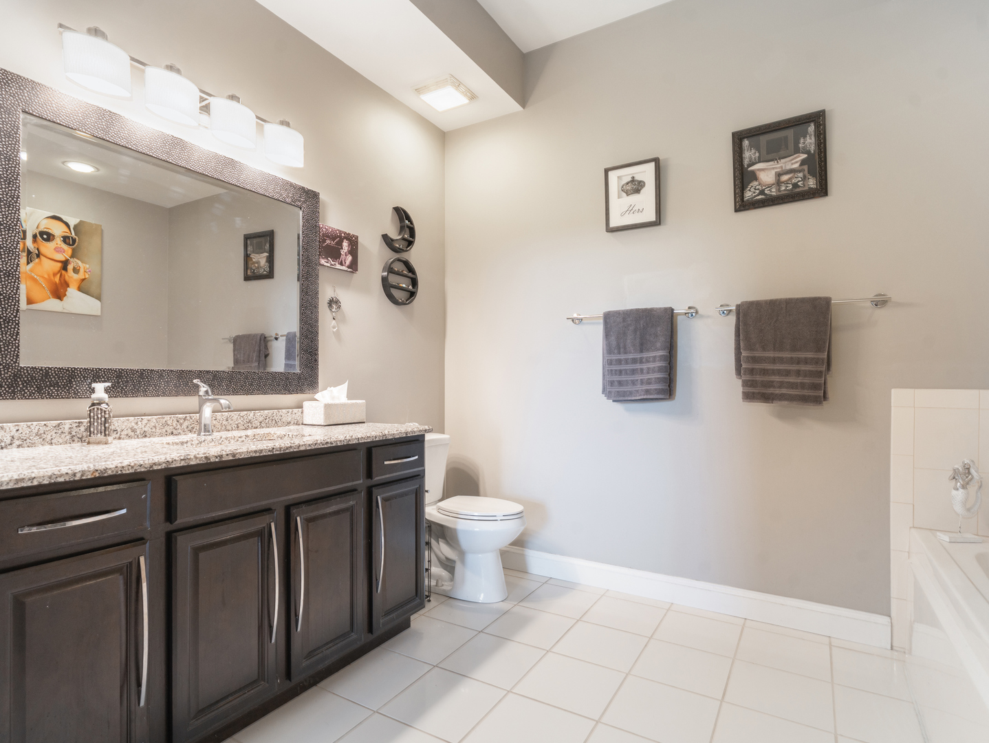 500 E Saint Charles Road #502, Lombard, IL 60148