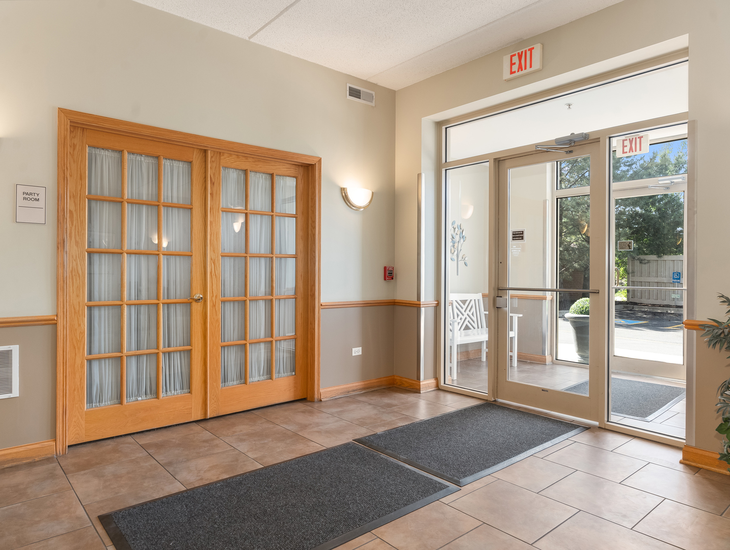 500 E Saint Charles Road #502, Lombard, IL 60148