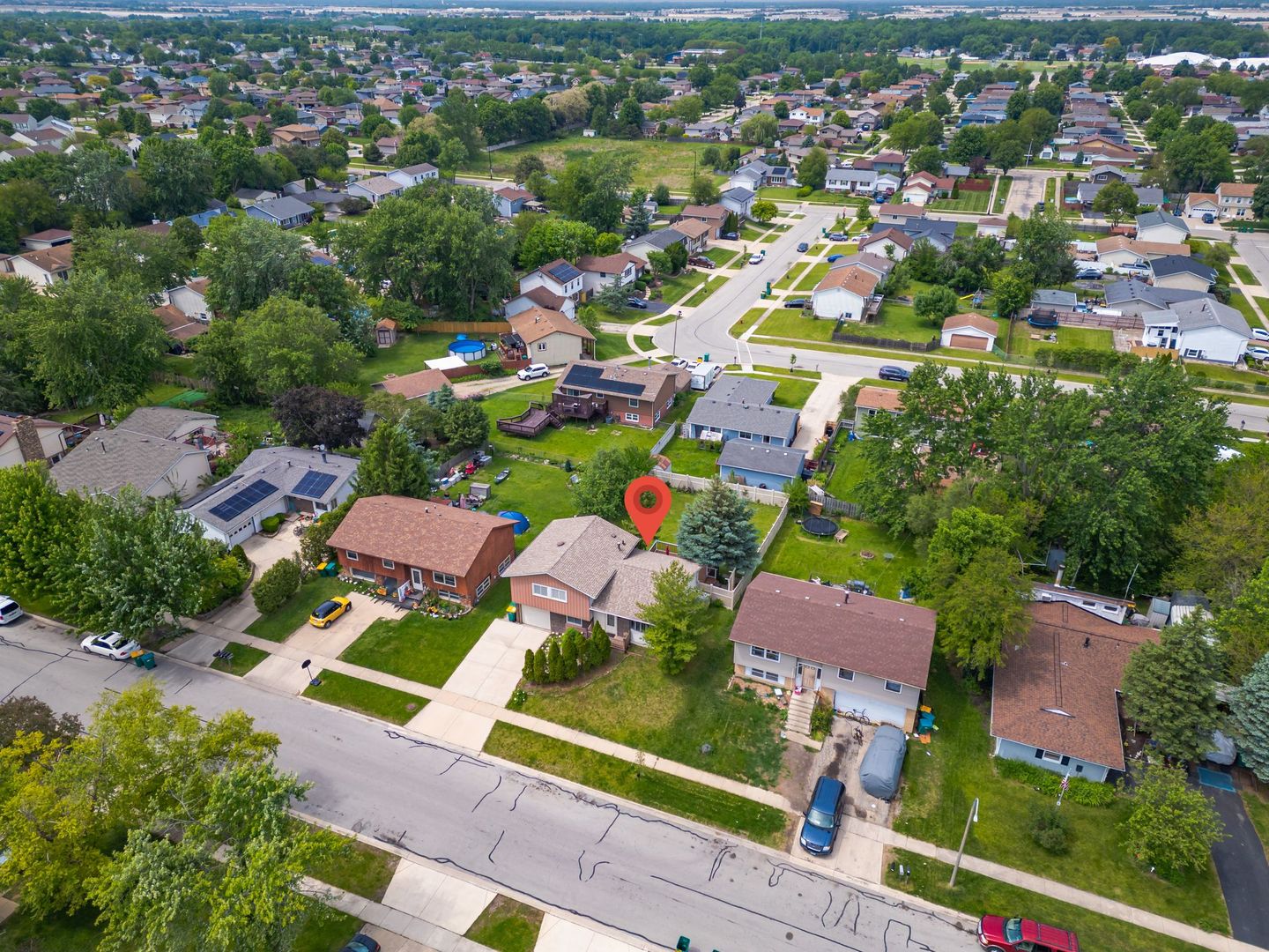 824 Oakton Avenue, Romeoville, IL 60446