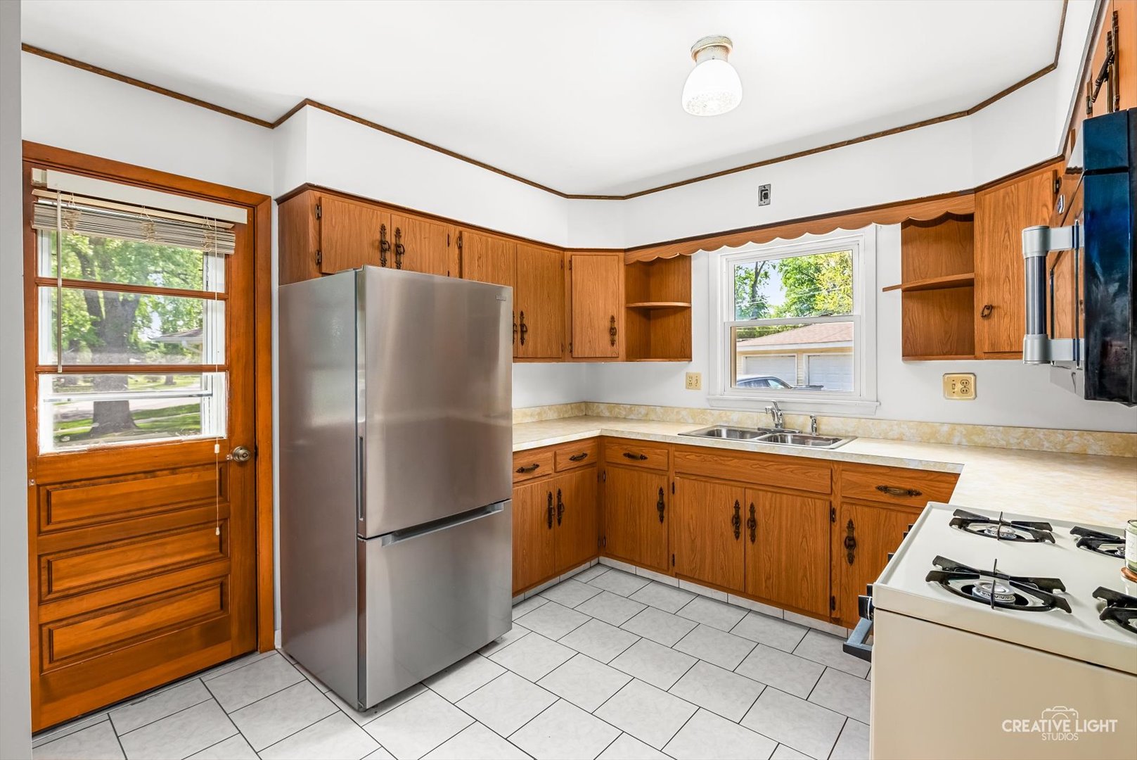 1732 Roanoak Avenue, Aurora, IL 60506