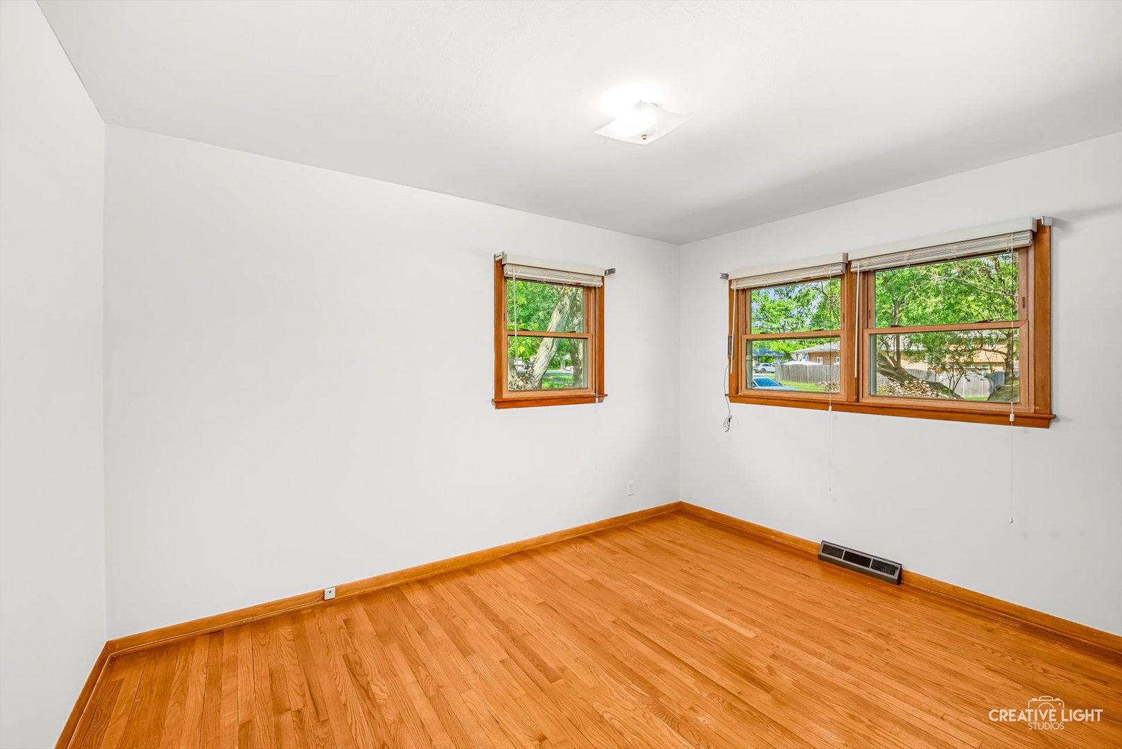1732 Roanoak Avenue, Aurora, IL 60506