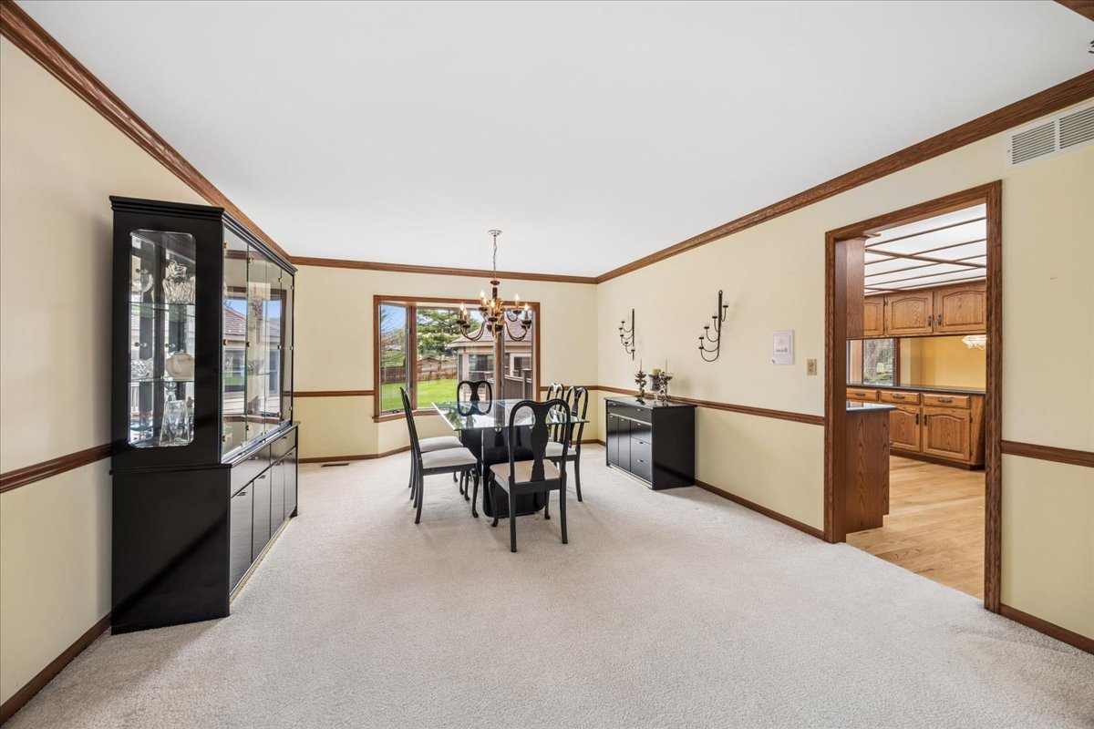 6037 Dunham Road, Downers Grove, IL 60516