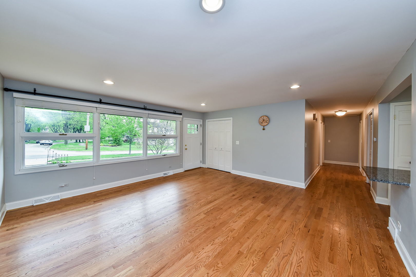 1706 E Liberty Drive, Wheaton, IL 60187