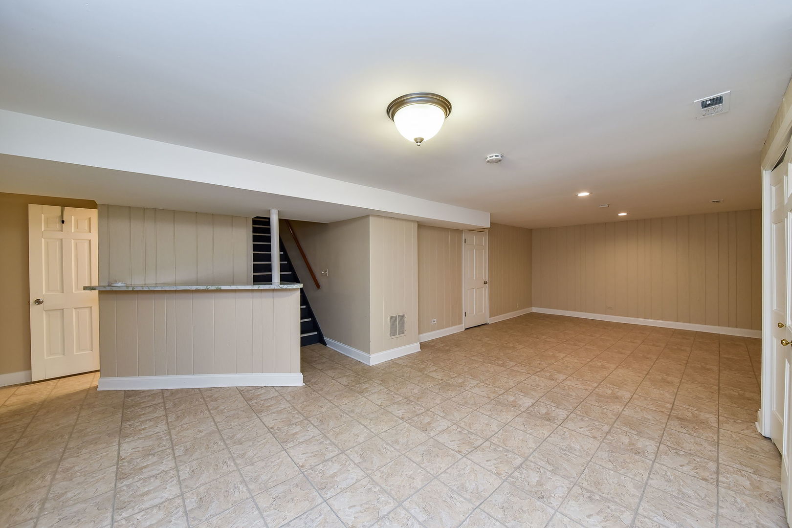 1706 E Liberty Drive, Wheaton, IL 60187
