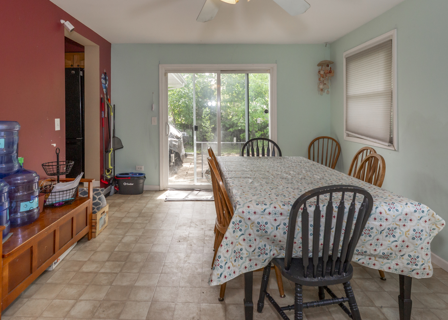 382 Keith Avenue, Crystal Lake, IL 60014