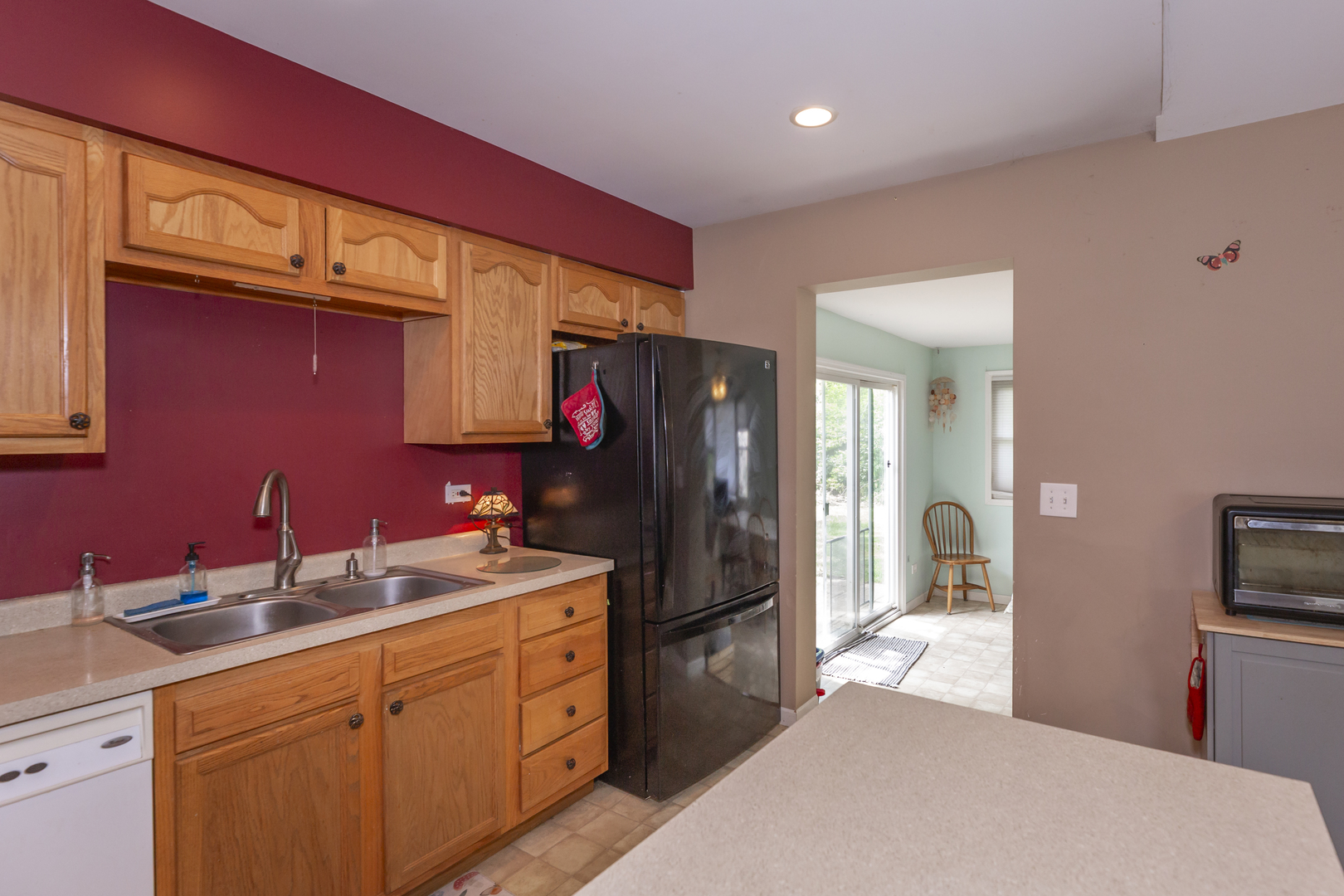 382 Keith Avenue, Crystal Lake, IL 60014