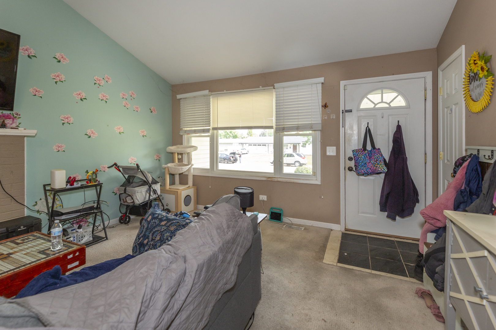 382 Keith Avenue, Crystal Lake, IL 60014