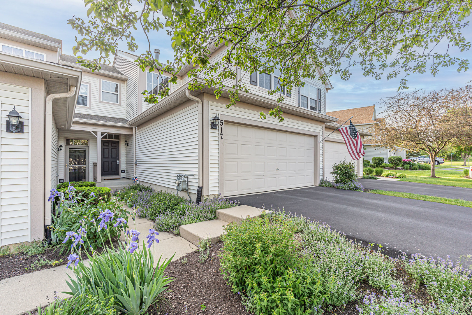 517 Heritage Court #517, St. Charles, IL 60175