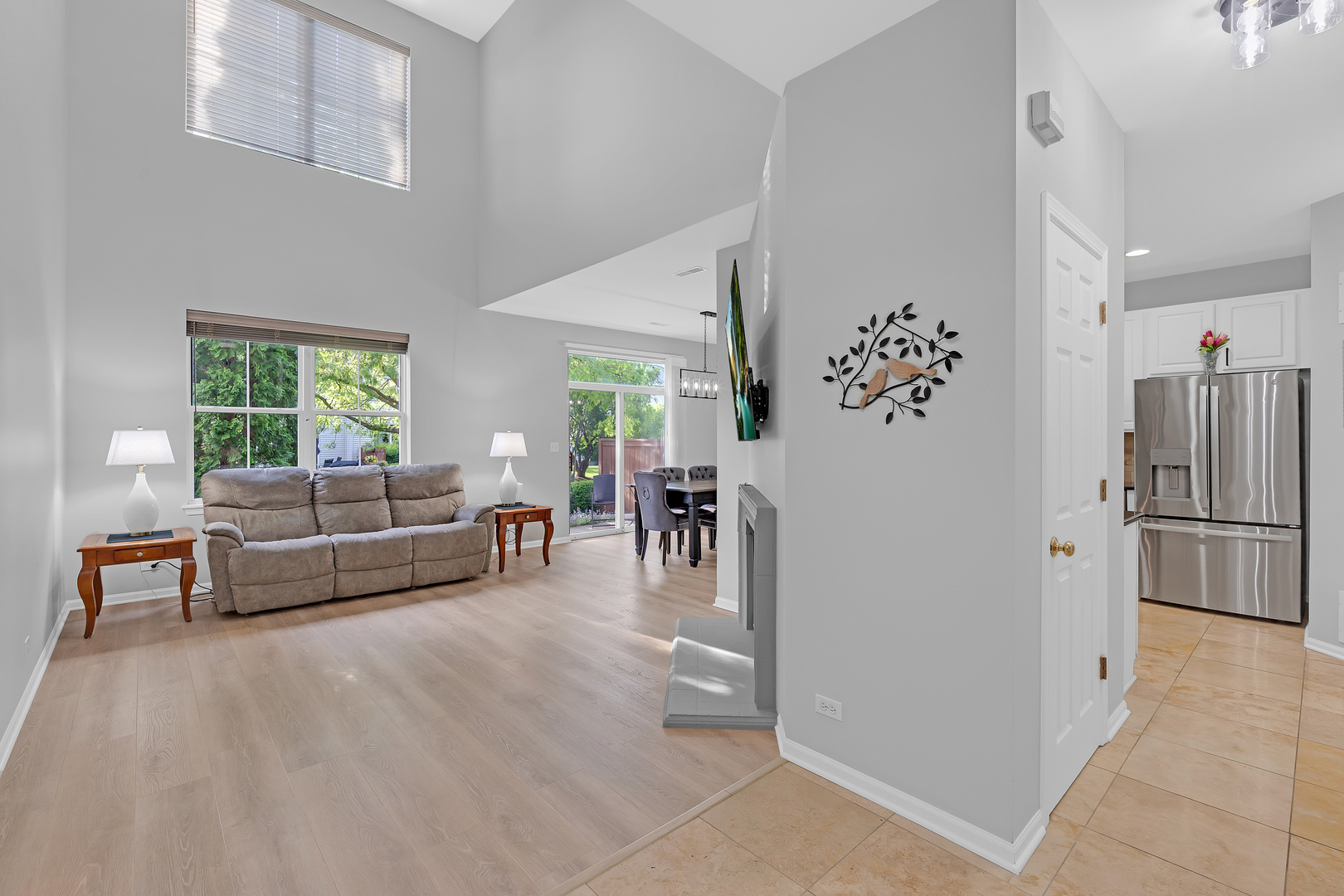 517 Heritage Court #517, St. Charles, IL 60175