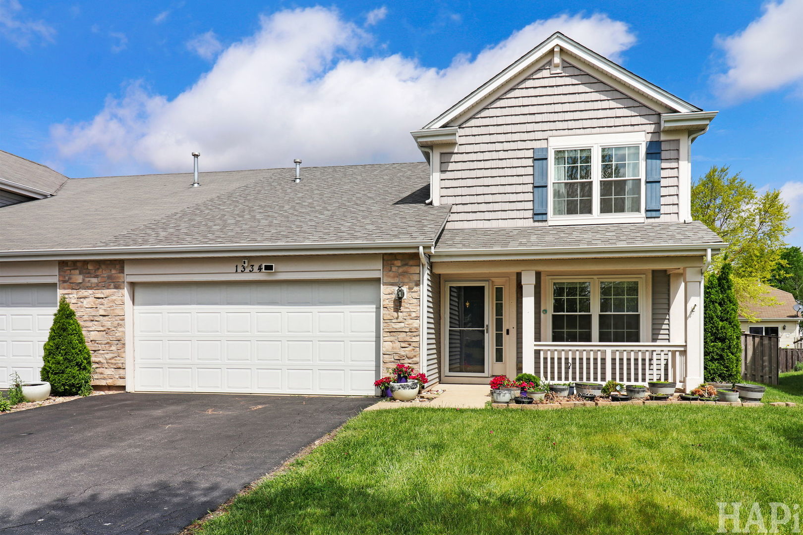 1334 Promontory Drive, Pingree Grove, IL 60140