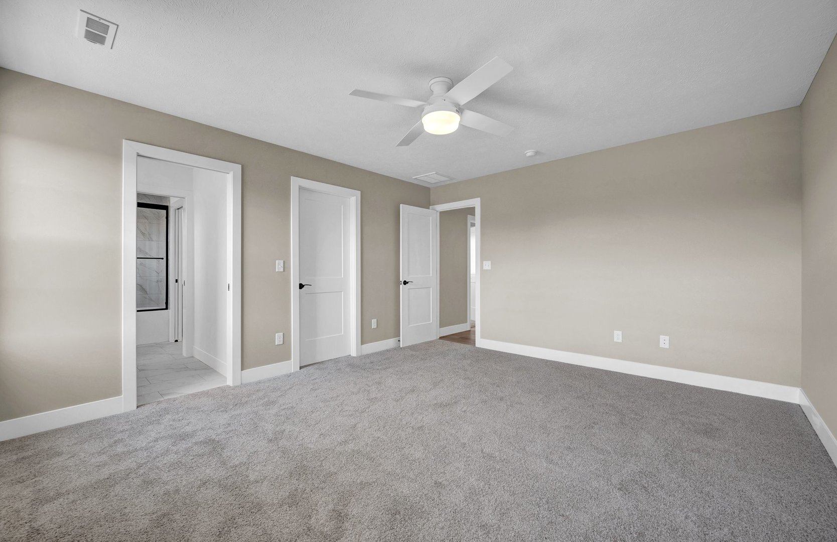 19889 Jared Drive, Bloomington, IL 61705
