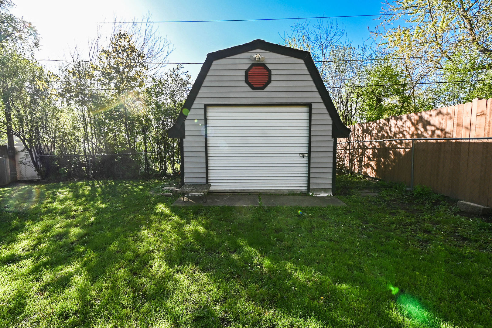127 S Hawthorne Boulevard, Mundelein, IL 60060