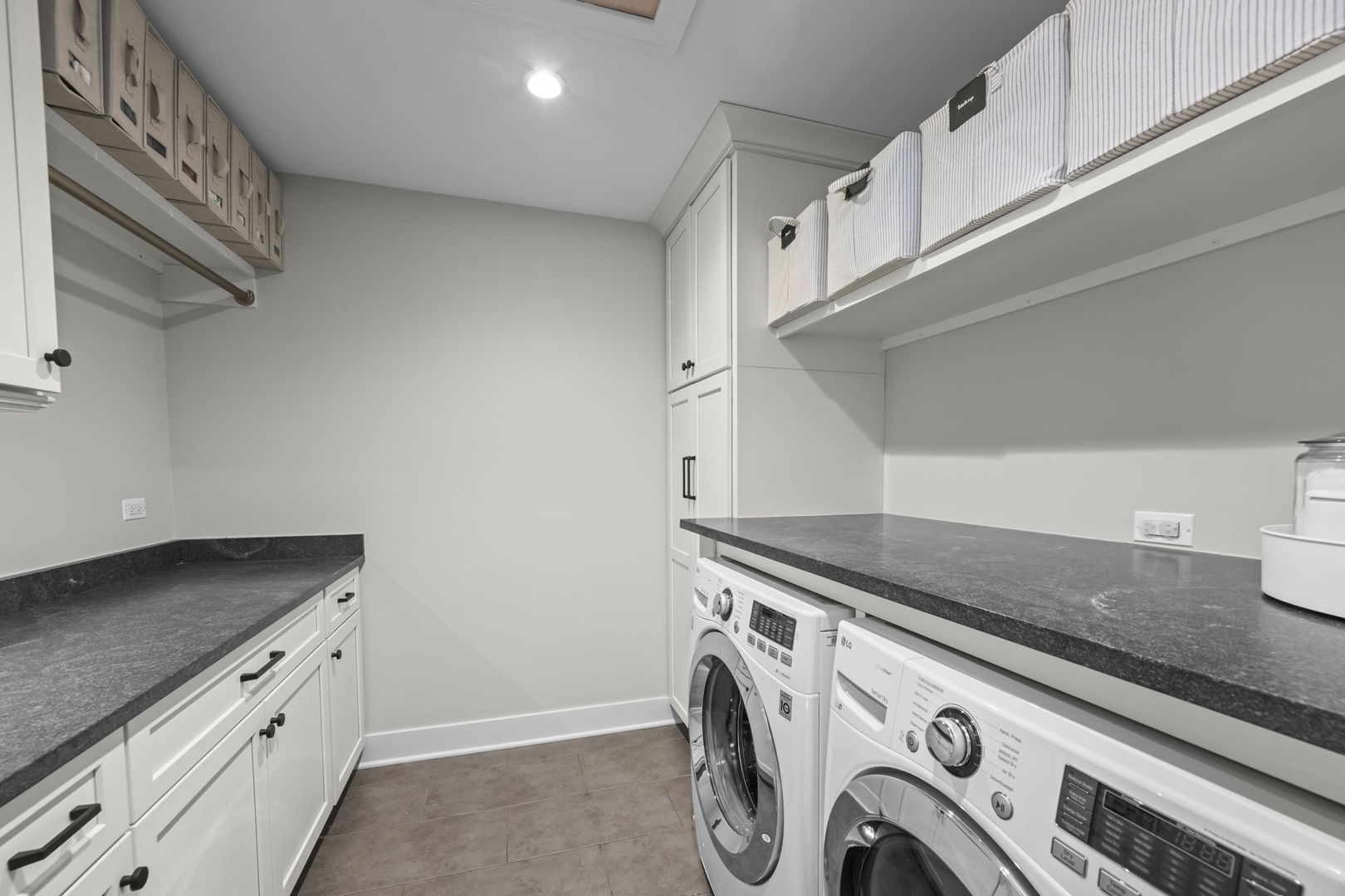 125 N Gibbons Avenue, Arlington Heights, IL 60004