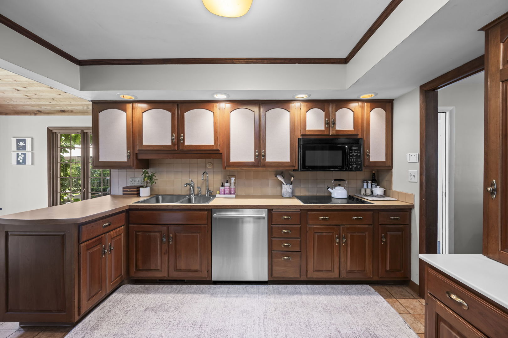 125 N Gibbons Avenue, Arlington Heights, IL 60004