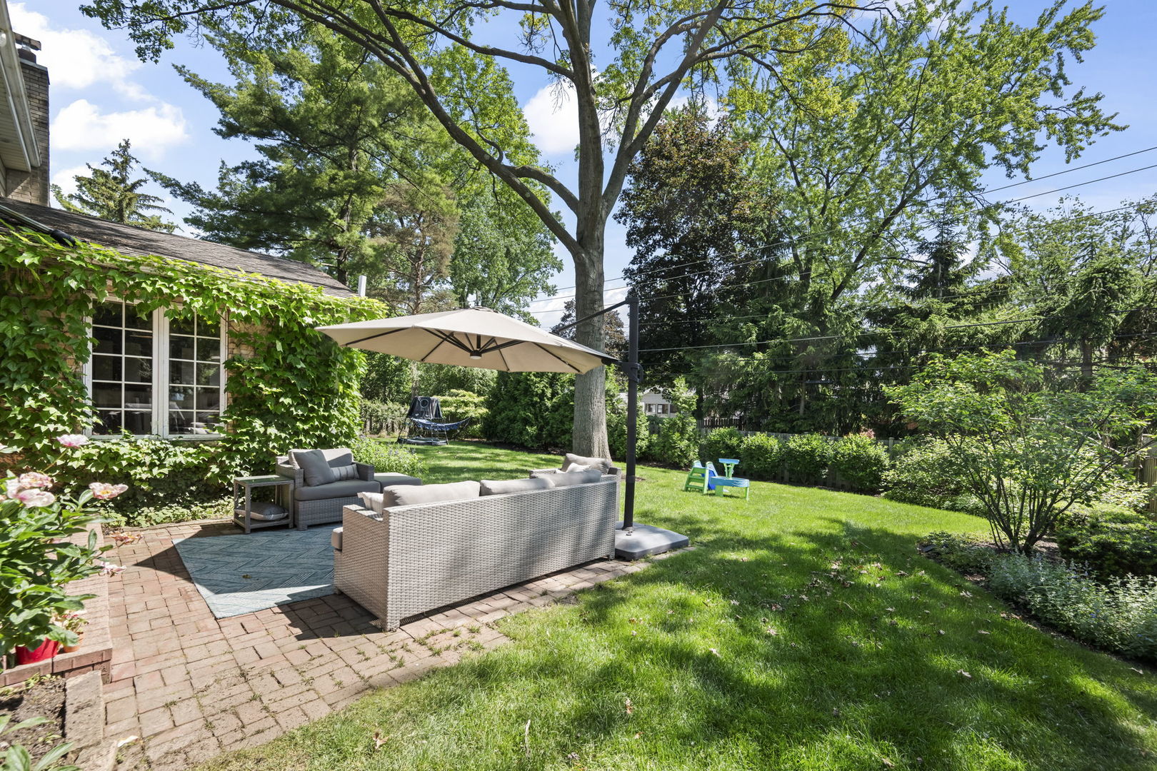 125 N Gibbons Avenue, Arlington Heights, IL 60004