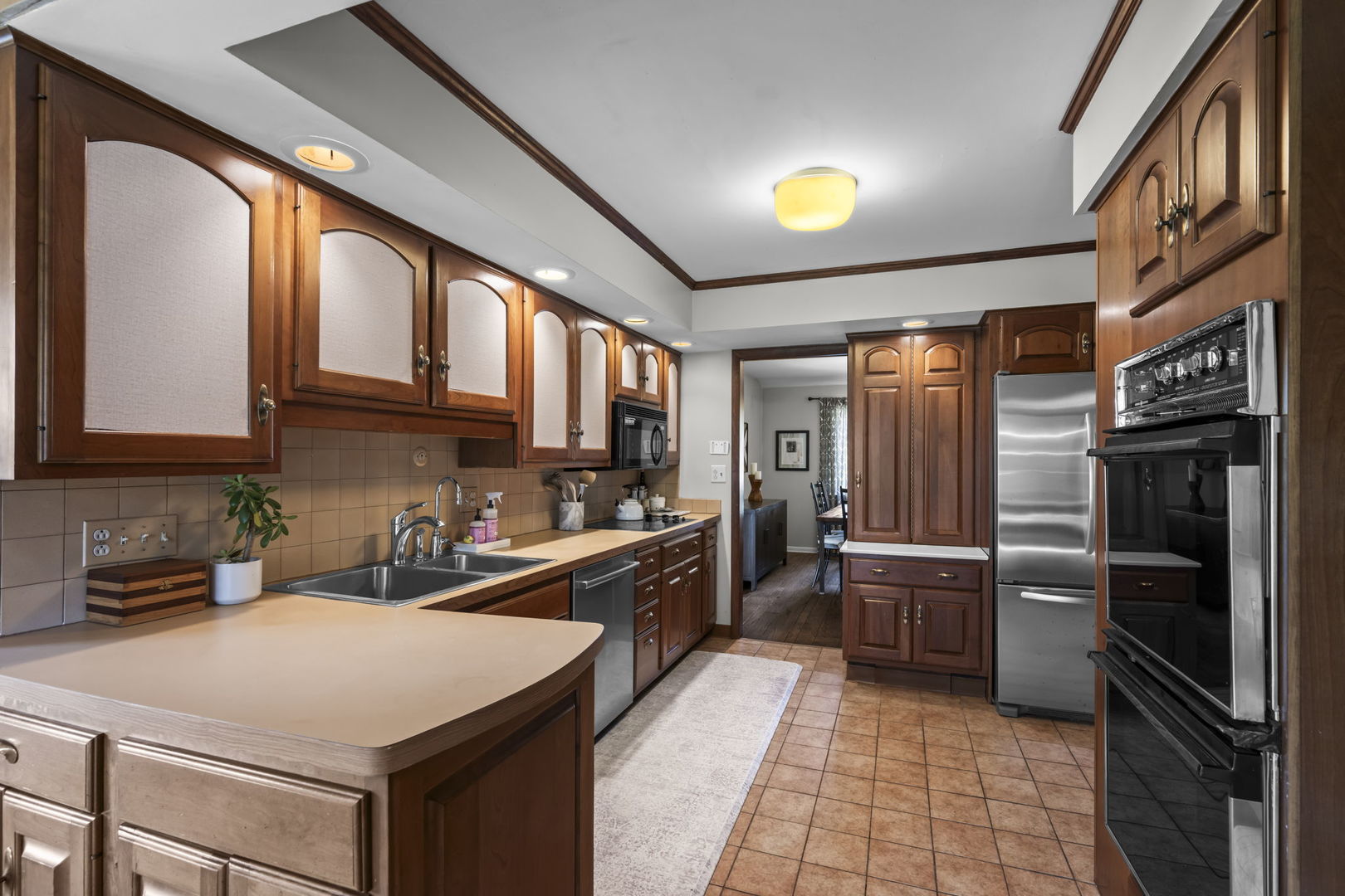 125 N Gibbons Avenue, Arlington Heights, IL 60004