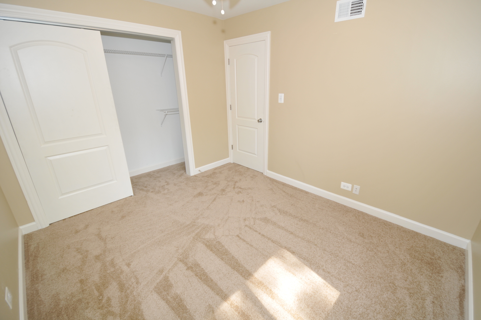 32 N Main Street #1S, Glen Ellyn, IL 60137