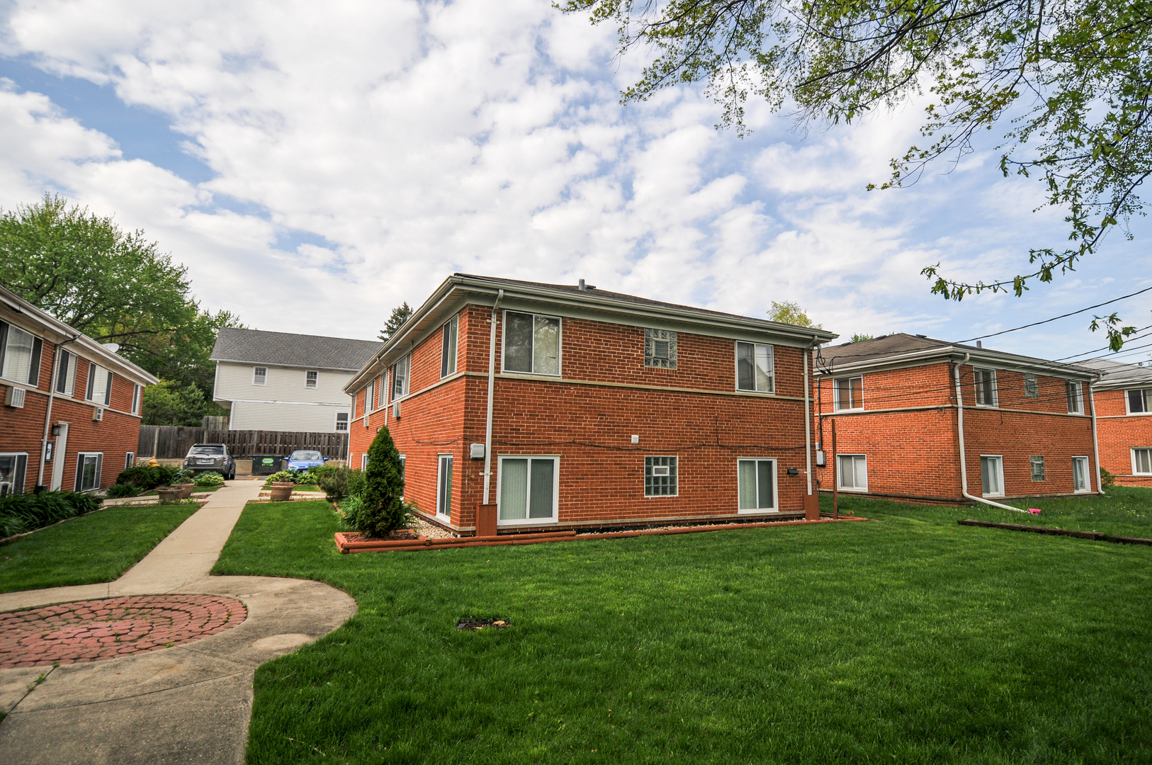 32 N Main Street #1S, Glen Ellyn, IL 60137