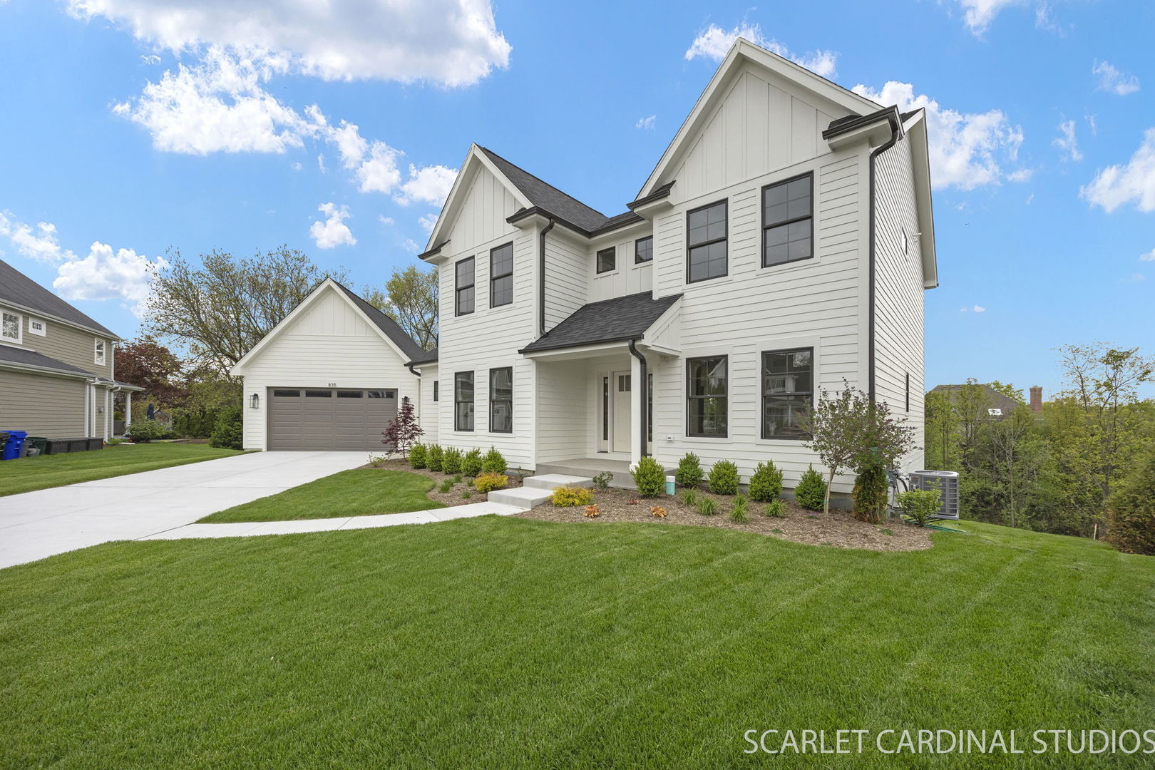 835 Avon Court, Glen Ellyn, IL 60137