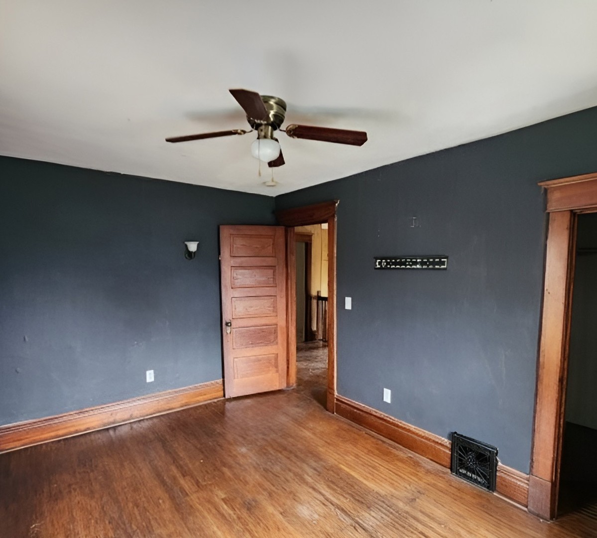 404 W 1st Street, Galesburg, IL 61401