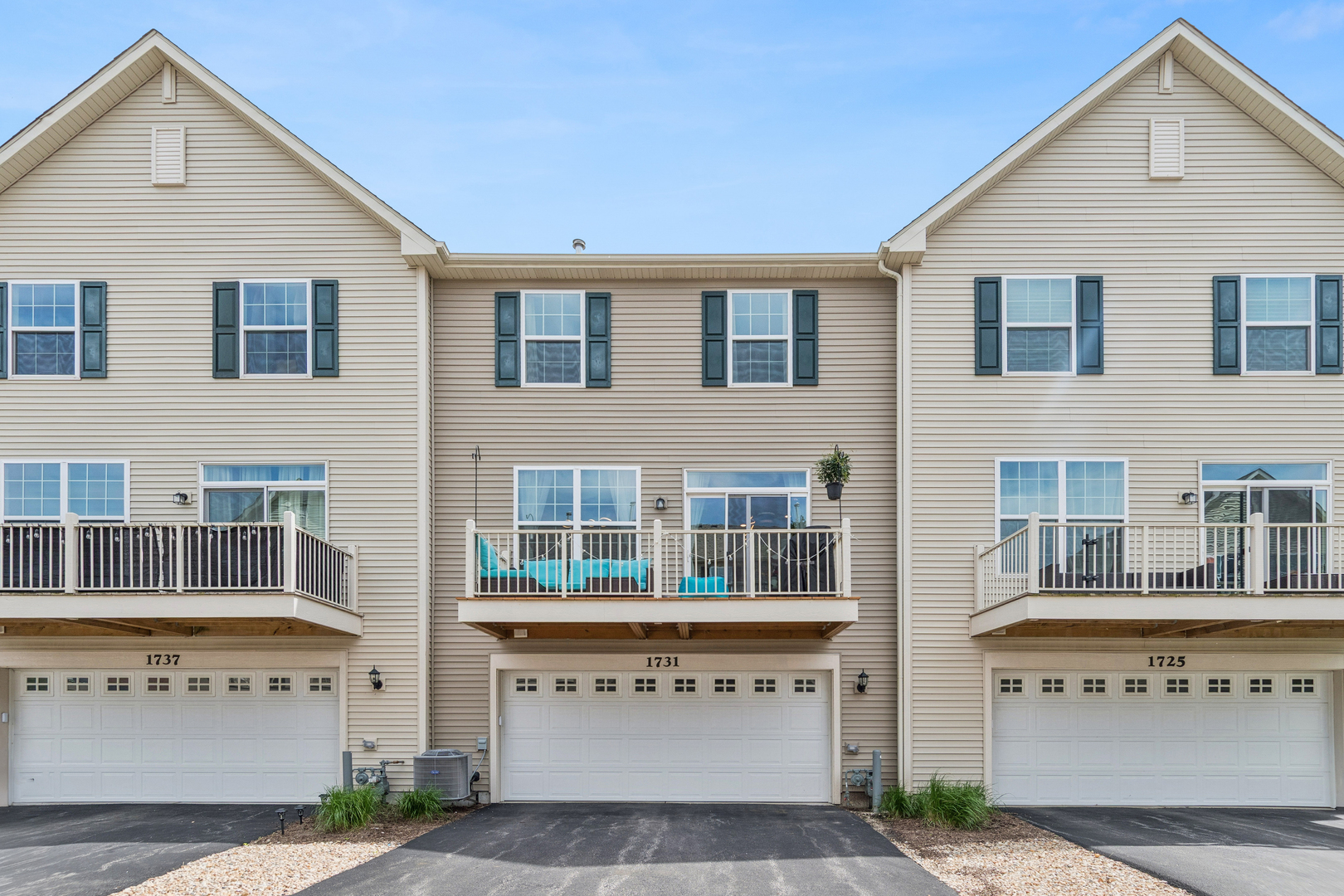 1731 Sager Way, Batavia, IL 60510