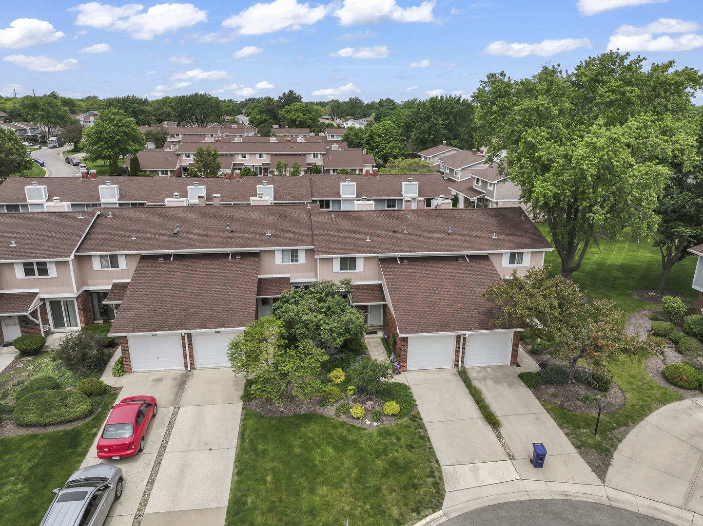 1253 Reading Court, Wheaton, IL 60189