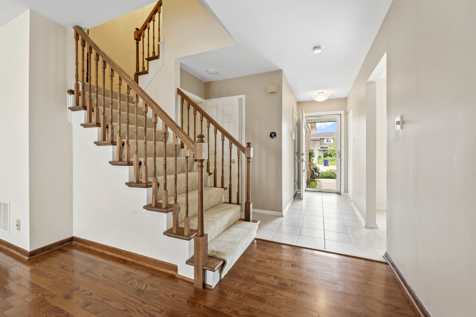 1253 Reading Court, Wheaton, IL 60189