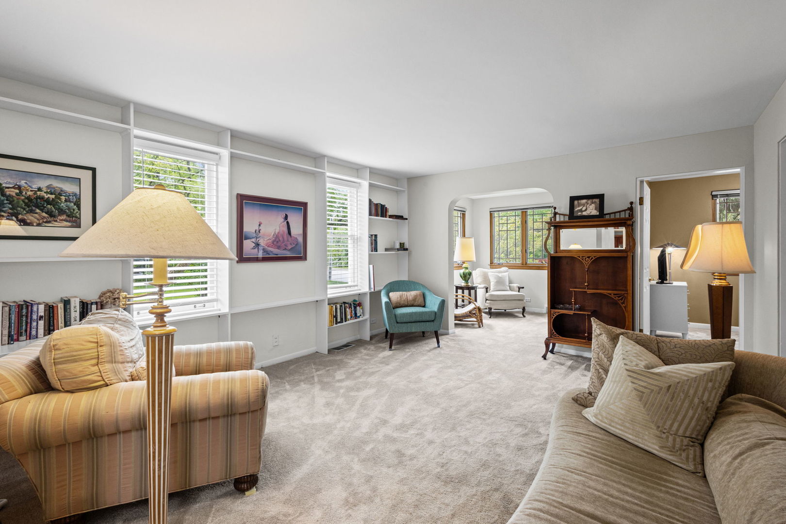 3961 Fairview Avenue, Downers Grove, IL 60515