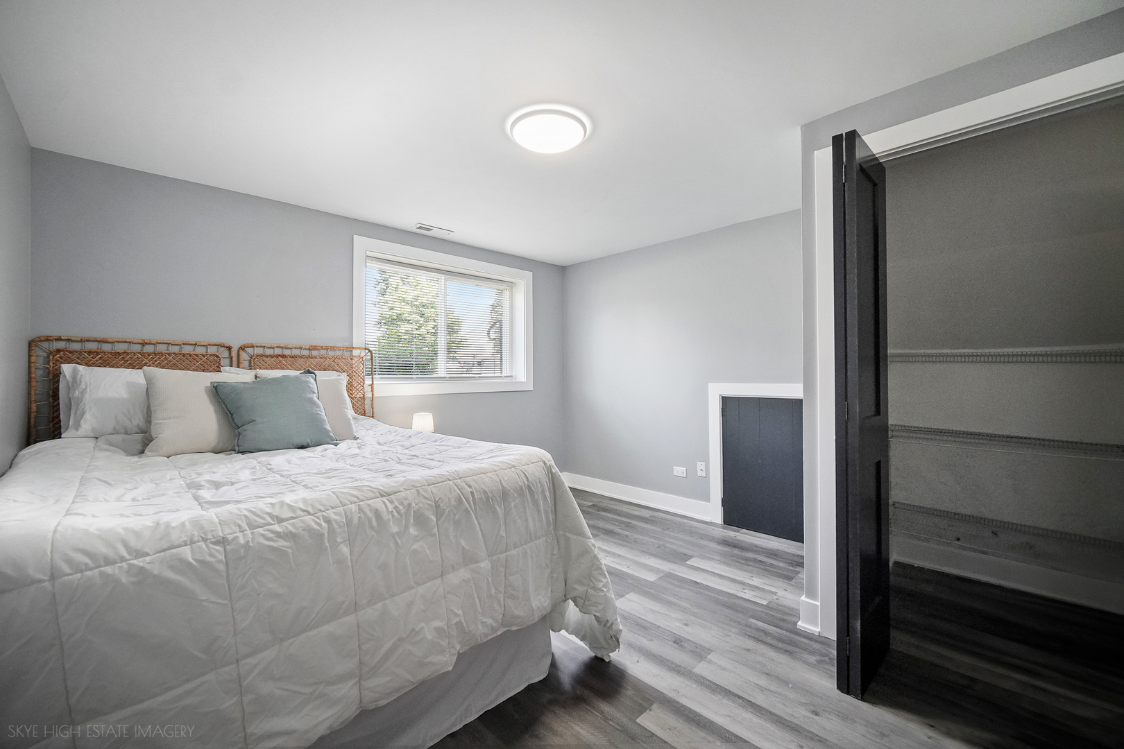 10403 Barnard Drive, Chicago Ridge, IL 60415