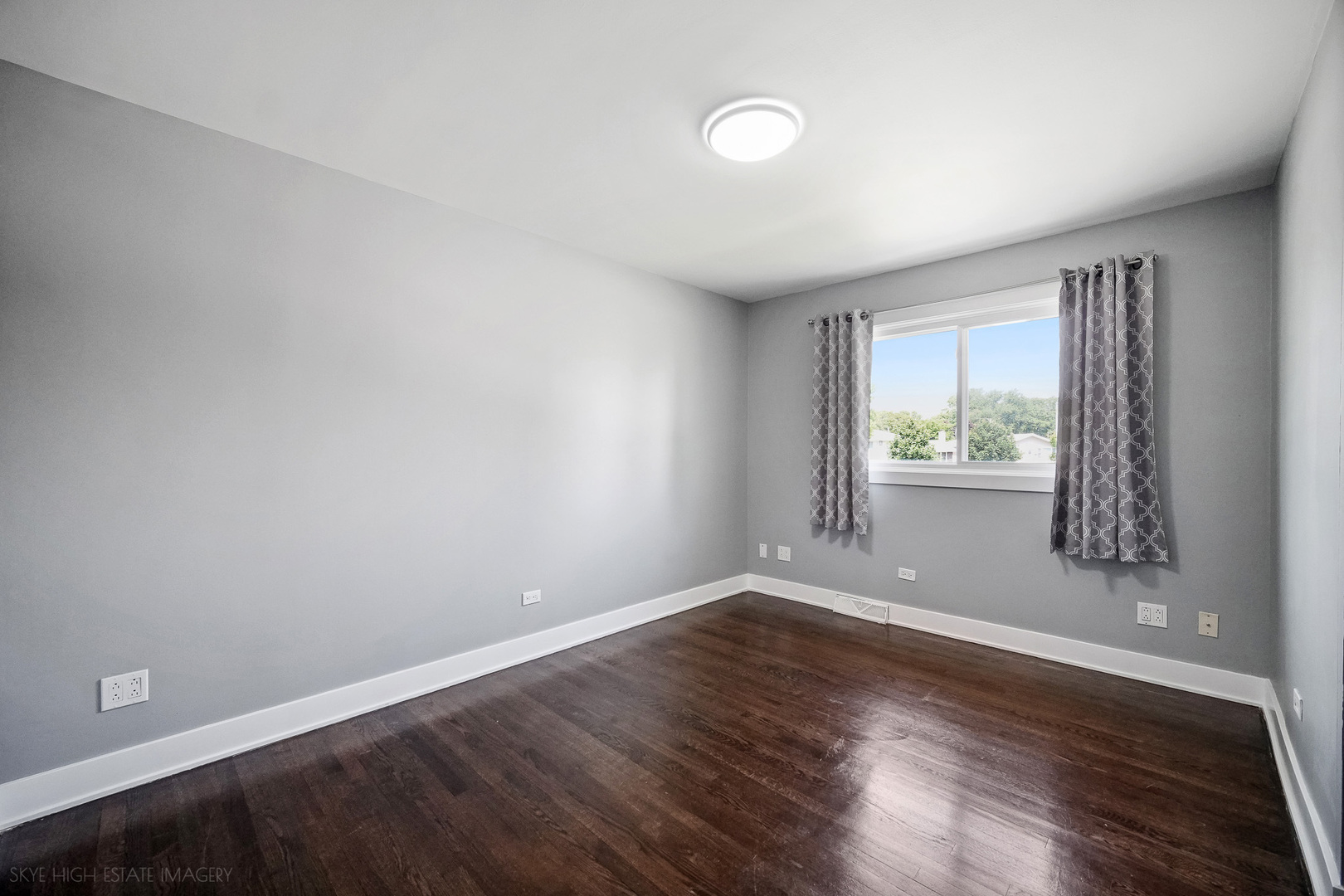 10403 Barnard Drive, Chicago Ridge, IL 60415