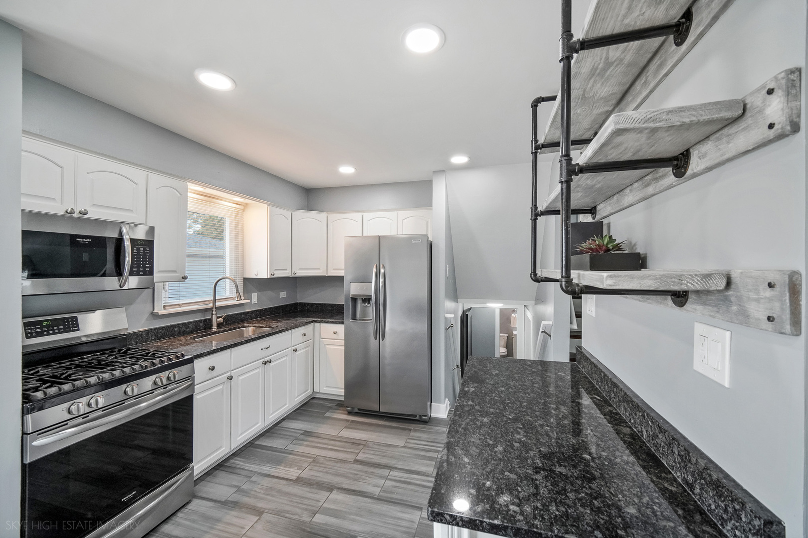 10403 Barnard Drive, Chicago Ridge, IL 60415