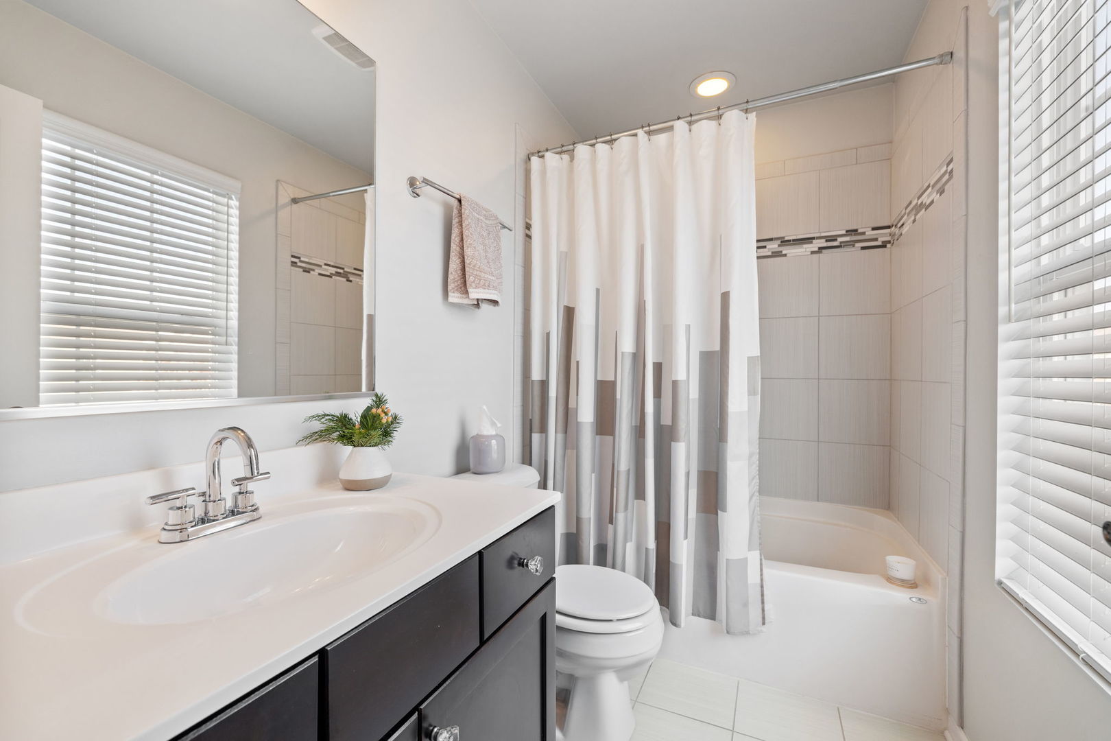 10592 W 154th Place, Orland Park, IL 60462