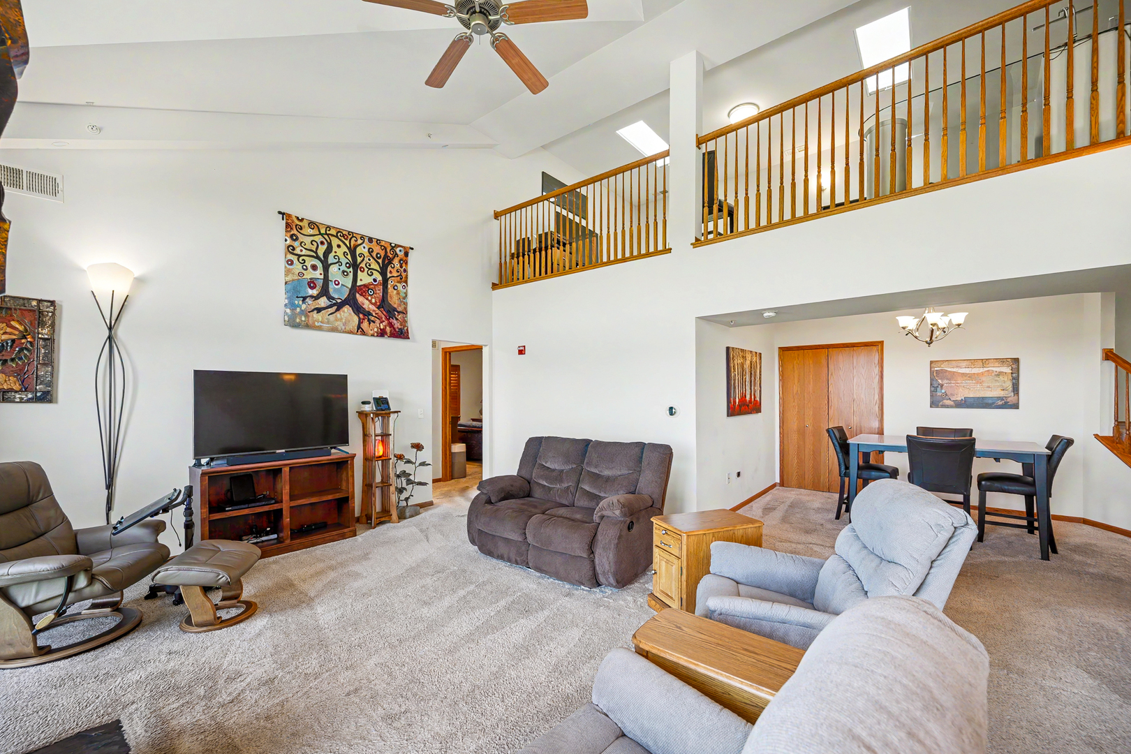 8505 Woodward Avenue #403, Woodridge, IL 60517