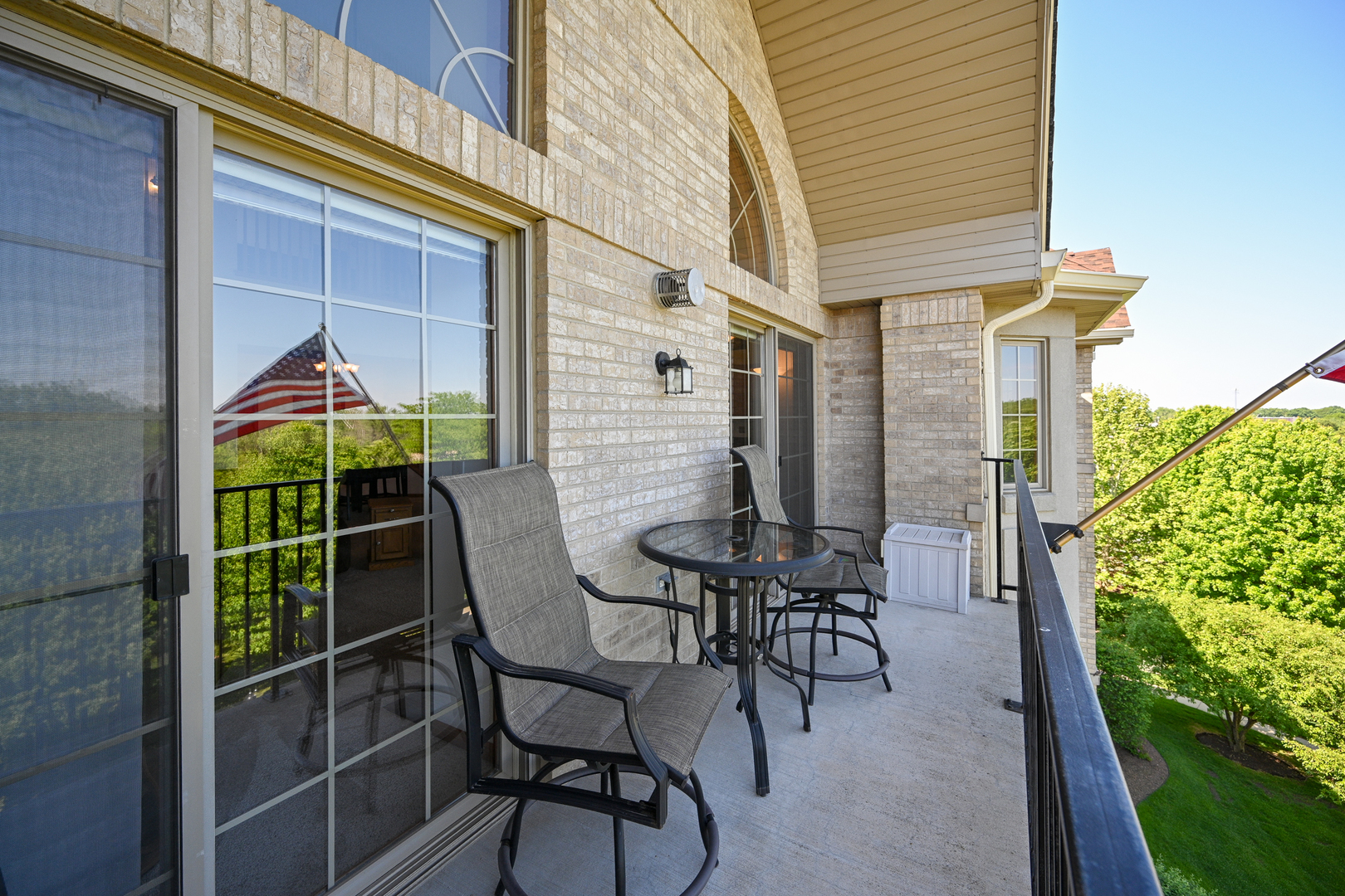 8505 Woodward Avenue #403, Woodridge, IL 60517