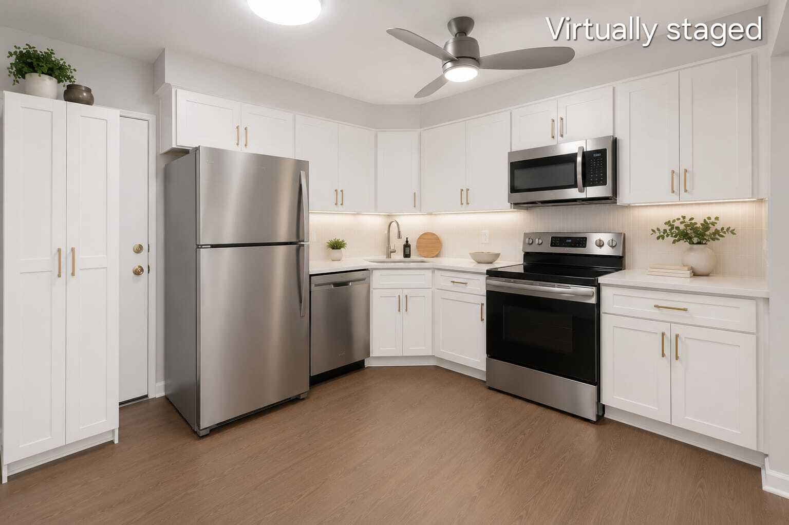 300 Claymoor Road #2E, Hinsdale, IL 60521